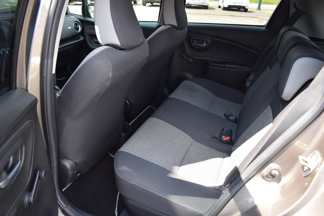 Toyota Yaris (Bild 24)