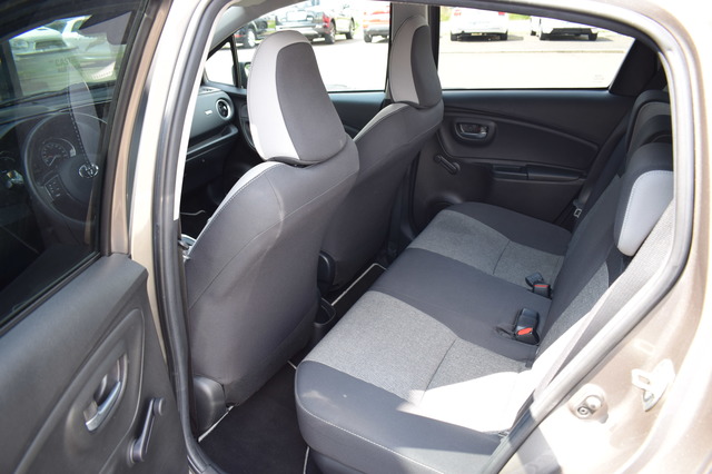 Toyota Yaris (Bild 25)