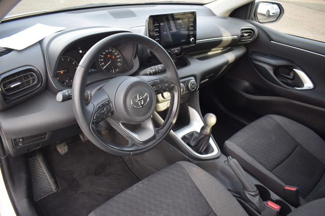 Toyota Yaris (Bild 9)