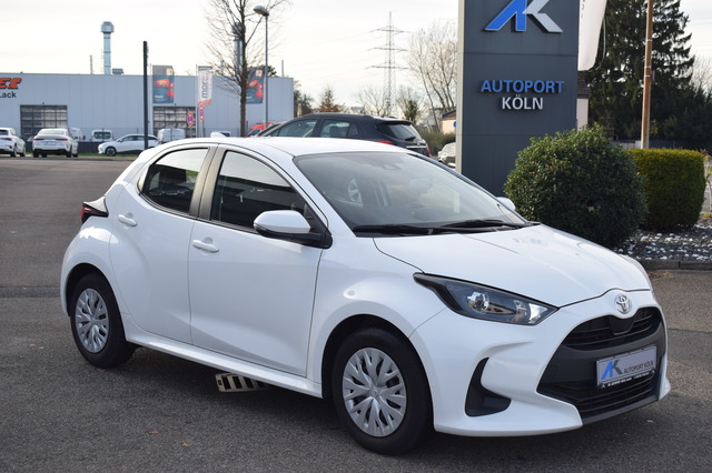 Toyota Yaris (Bild 17)