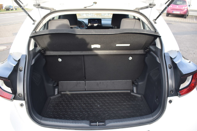 Toyota Yaris (Bild 14)
