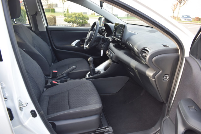 Toyota Yaris (Bild 7)