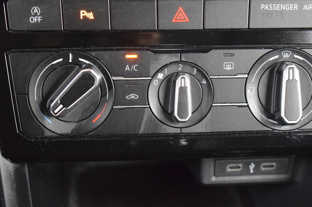 Volkswagen T-Cross (Bild 20)