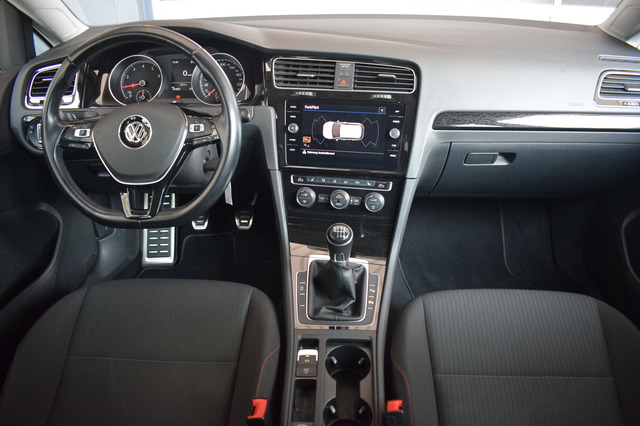 Volkswagen Golf VII (Bild 7)
