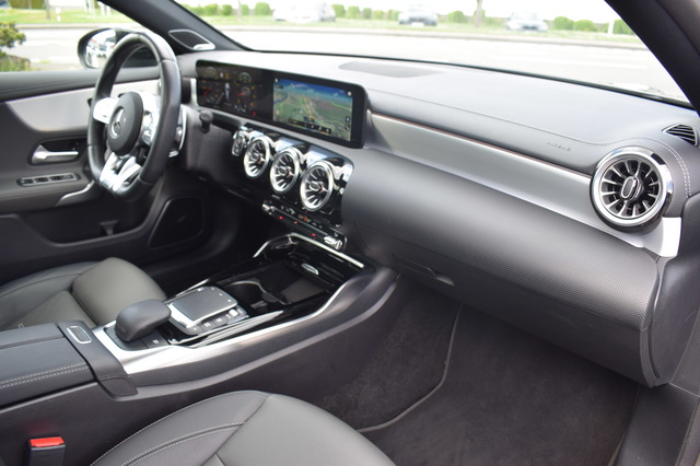 Mercedes-Benz A 45 S AMG (Bild 10)