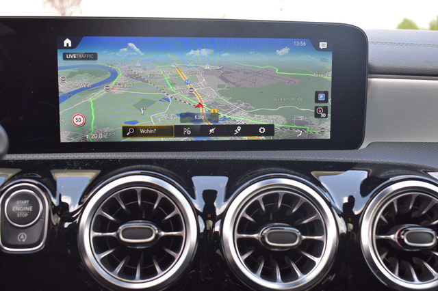 Mercedes-Benz A 45 S AMG (Bild 16)