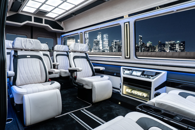 KLASSEN Mercedes-Benz Sprinter VIP. 319 Business Luxury BUS VIP 7+1+1 w907. MSV_1442