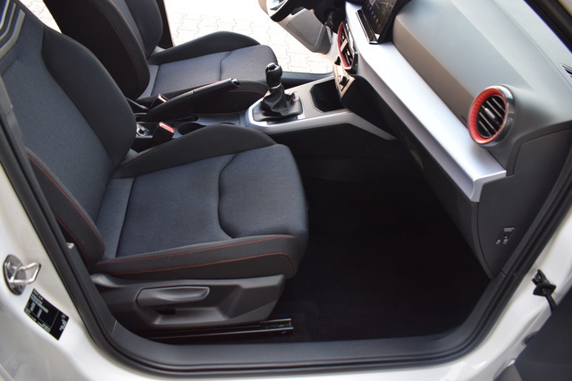 Seat Arona (Bild 25)