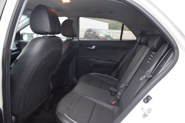 Kia Rio (Bild 17)