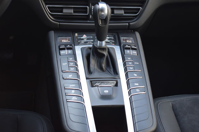 Porsche Macan (Bild 11)