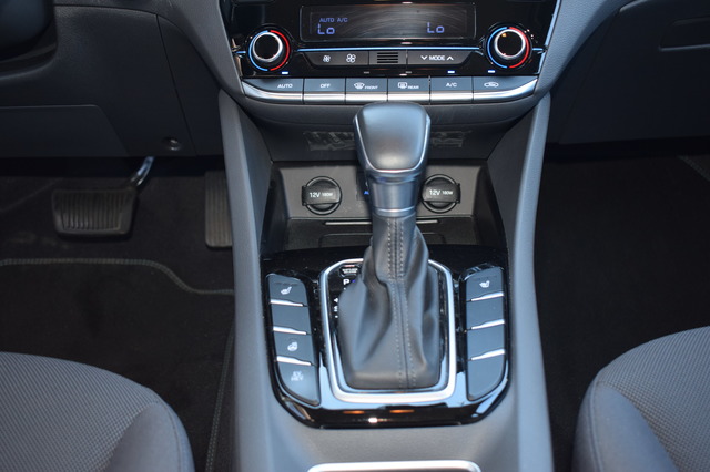 Hyundai IONIQ (Bild 8)