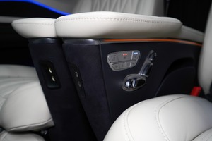 KLASSEN Mercedes-Benz V-Class VIP. V 300 | Luxury VIP First Class VAN. MVE_1594