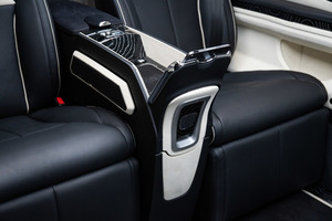 KLASSEN Mercedes-Benz V-Class VIP. V 300 | Luxury VIP First Class VAN. MVE_1_1654