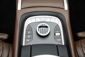 KLASSEN Mercedes-Benz V-Class VIP. V 300 | KLASSEN Luxury VIP Cars and Vans. MVV_1460