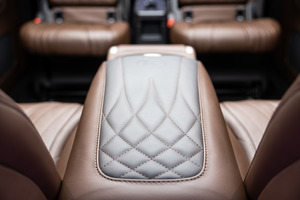 KLASSEN Mercedes-Benz V-Class VIP. V 300 | KLASSEN Luxury VIP Cars and Vans. MVV_1460