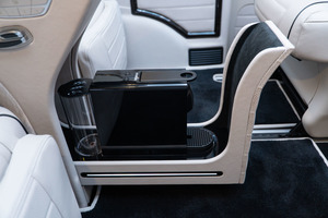 KLASSEN Mercedes-Benz V-Class VIP. V 300 | KLASSEN First Class VIP VAN. MVTM_1476