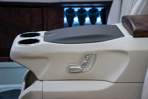 Mercedes-Benz V-Class V 300 d | PRIVATE JET VAN, LUXURY VIP