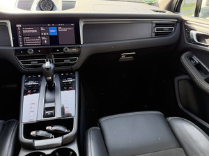 Porsche Macan GTS Facelift2022 1.HAND PORSCHE SCHECKHEFT (Bild 15)