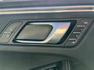 Porsche Macan GTS Facelift2022 1.HAND PORSCHE SCHECKHEFT (Bild 24)