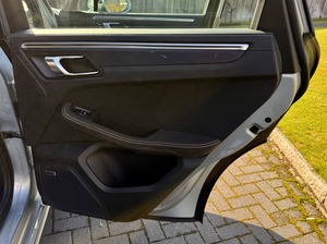 Porsche Macan GTS Facelift2022 1.HAND PORSCHE SCHECKHEFT (Bild 27)