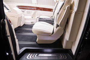 KLASSEN Mercedes-Benz V-Class VIP. V 300 d | KLASSEN Luxury VIP Cars and Va. MVA_1344