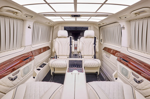 KLASSEN Mercedes-Benz V-Class VIP. V 300 d | KLASSEN Luxury VIP Cars and Va. MVA_1344