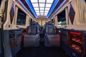 KLASSEN Mercedes-Benz Sprinter VIP. 519 PRIVATE JET VAN, LUXURY VIP. MSD_1341
