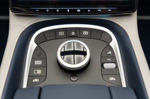 KLASSEN Mercedes-Benz V-Class VIP. V 300 | Rollende Luxus-Lounge: VIP VAN. MVV_1526