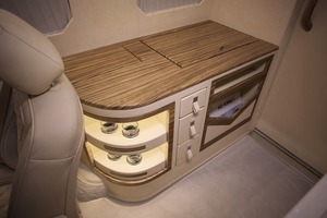 Mercedes-Benz Sprinter 519 Luxury VIP BUS BAR TOILET