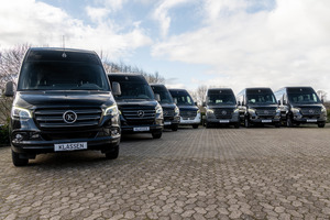 Mercedes-Benz Sprinter 519 Luxury VIP BUS BAR TOILET