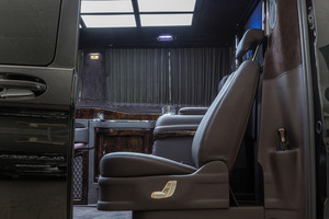 KLASSEN Mercedes-Benz V-Class VIP. V 300 | KLASSEN Business Plus Interieur. MVD_1320