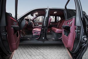 KLASSEN Rolls Royce Cullinan VIP. ARMORED SUV - Luxury VIP Cars - KLASSEN. RCR_1492_1_Armored