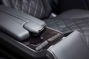KLASSEN Mercedes-Benz V-Class VIP. V 300 d | KLASSEN Luxury VIP Cars and Va. MVA_1359