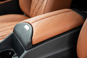 KLASSEN Mercedes-Benz V-Class VIP. V 300 | KLASSEN Business Plus Interieur. MVMH_1481