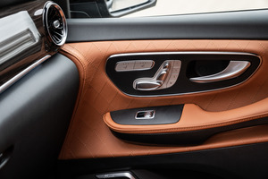 KLASSEN Mercedes-Benz V-Class VIP. V 300 | KLASSEN Business Plus Interieur. MVMH_1481
