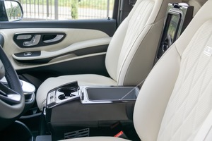 KLASSEN Mercedes-Benz V-Class VIP. V 300 | KLASSEN Business Plus Interieur. MVMH_1447