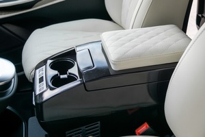 KLASSEN Mercedes-Benz V-Class VIP. V 300 | KLASSEN Business Plus Interieur. MVMH_1447