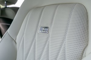 KLASSEN Mercedes-Benz V-Class VIP. V 300 | KLASSEN Business Plus Interieur. MVMH_1447
