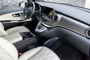 KLASSEN Mercedes-Benz V-Class VIP. V 300 | KLASSEN Business Plus Interieur. MVMH_1447