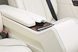 KLASSEN Mercedes-Benz V-Class VIP. V 300 d | KLASSEN Luxury VIP Cars and Va. MVA_1361