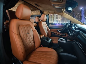 KLASSEN Mercedes-Benz V-Class VIP. V 300 | KLASSEN Business Plus Interieur. MVMH_9003