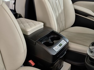 KLASSEN Mercedes-Benz V-Class VIP. V 300 | KLASSEN Business Plus Interieur. MVMH_9004