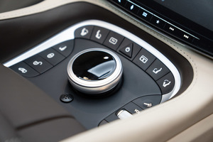 KLASSEN Mercedes-Benz V-Class VIP. V 300 | KLASSEN Luxury VIP Cars and Vans. MVV_1477
