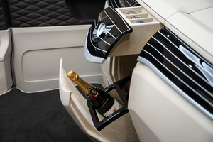 KLASSEN Mercedes-Benz V-Class VIP. V 300 | KLASSEN Luxury VIP Cars and Vans. MVV_1477