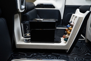 KLASSEN Mercedes-Benz V-Class VIP. V 300 | Luxury VIP First Class VAN. MVE_1_1628