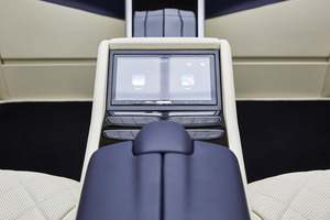 Mercedes-Benz V-Class V 300 d | KLASSEN Luxury VIP Cars and Va