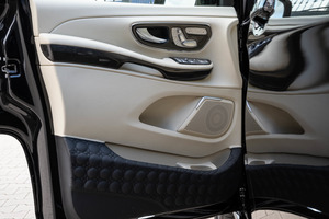 KLASSEN Mercedes-Benz V-Class VIP. V 300 d | Luxury VIP Cars and Vans. MVD_1359