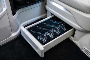 KLASSEN Mercedes-Benz V-Class VIP. V 300 d | Luxury VIP Cars and Vans. MVD_1359