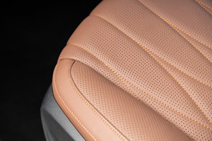 KLASSEN Mercedes-Benz V-Class VIP. V 300 - Sondermodell VIP EDITION 2023. MVMH_1625