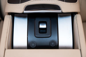 KLASSEN Mercedes-Benz V-Class VIP. V 300 | VIP Business VAN Luxury Edition. MVTM_1592